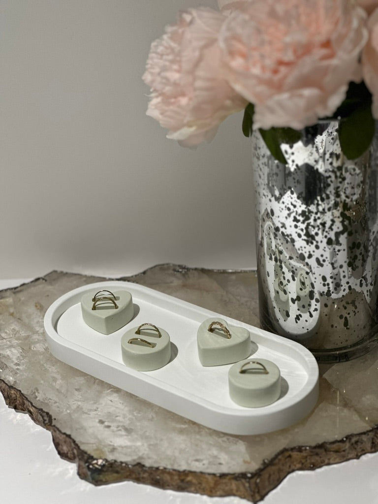 THE REMI RING HOLDER