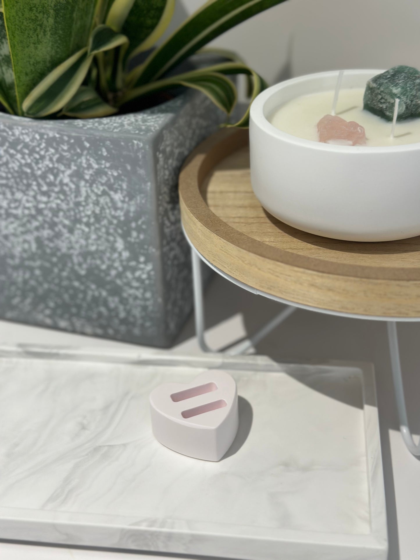THE REMI RING HOLDER
