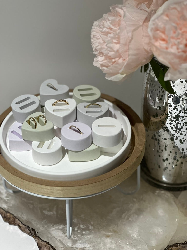 THE REMI RING HOLDER