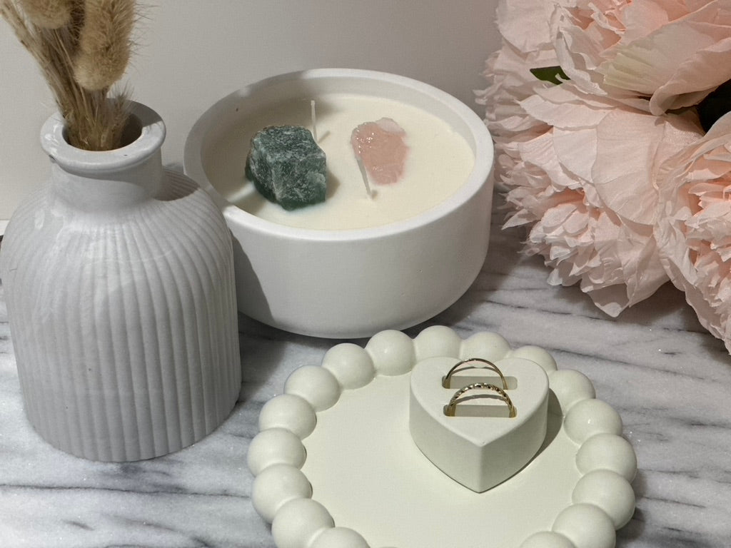 THE REMI RING HOLDER