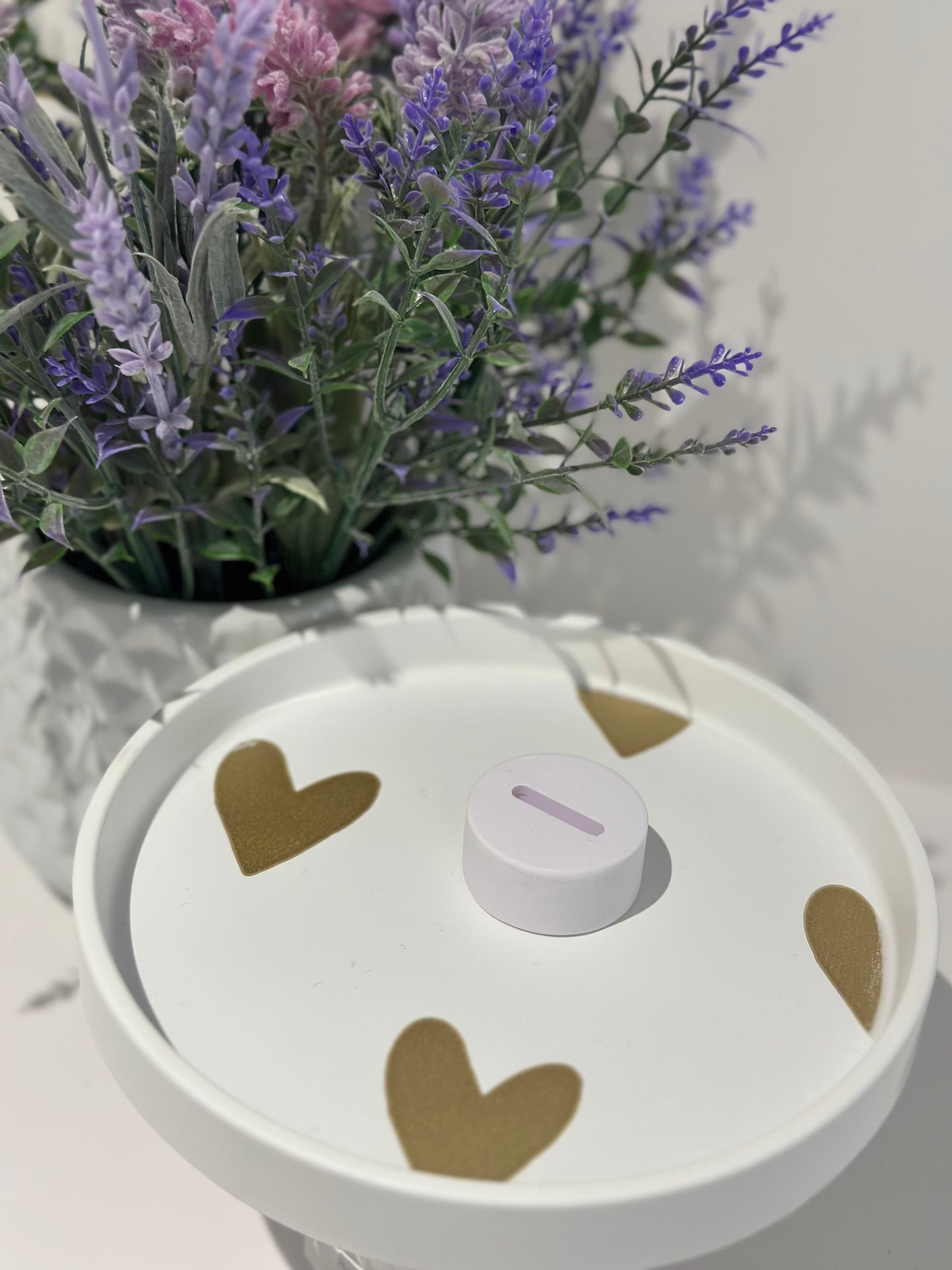 THE REMI RING HOLDER