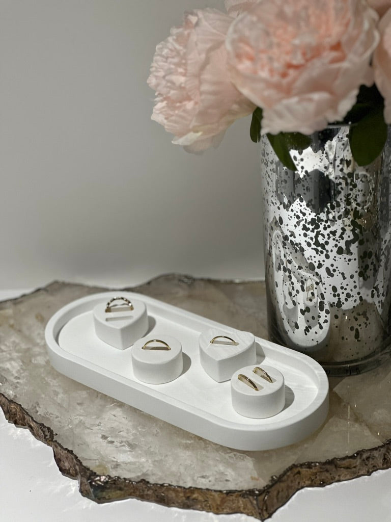 THE REMI RING HOLDER