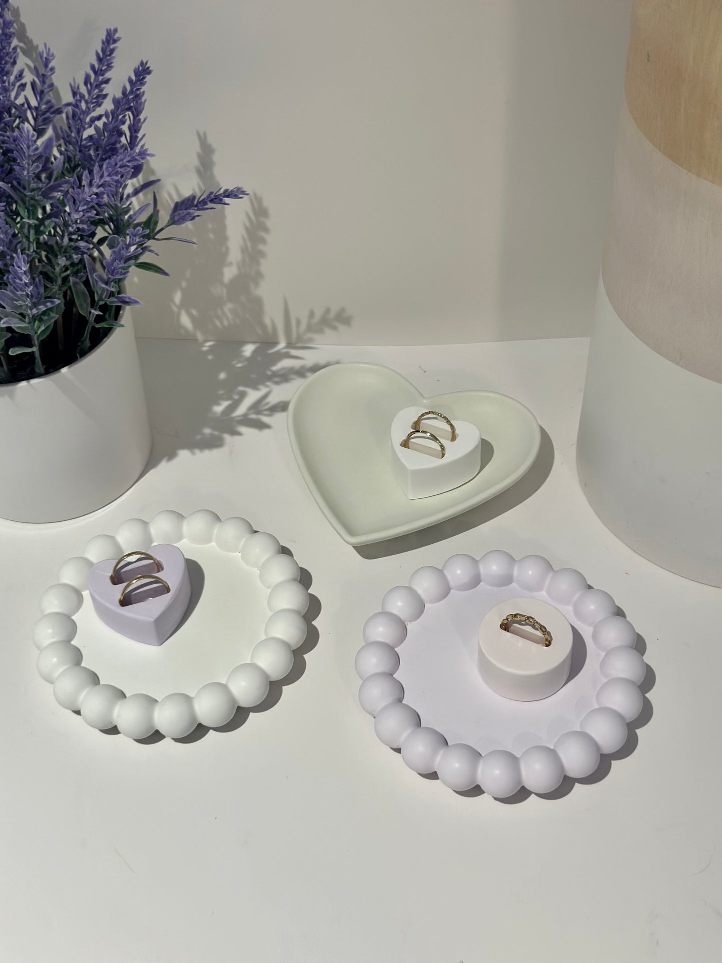 THE REMI RING HOLDER