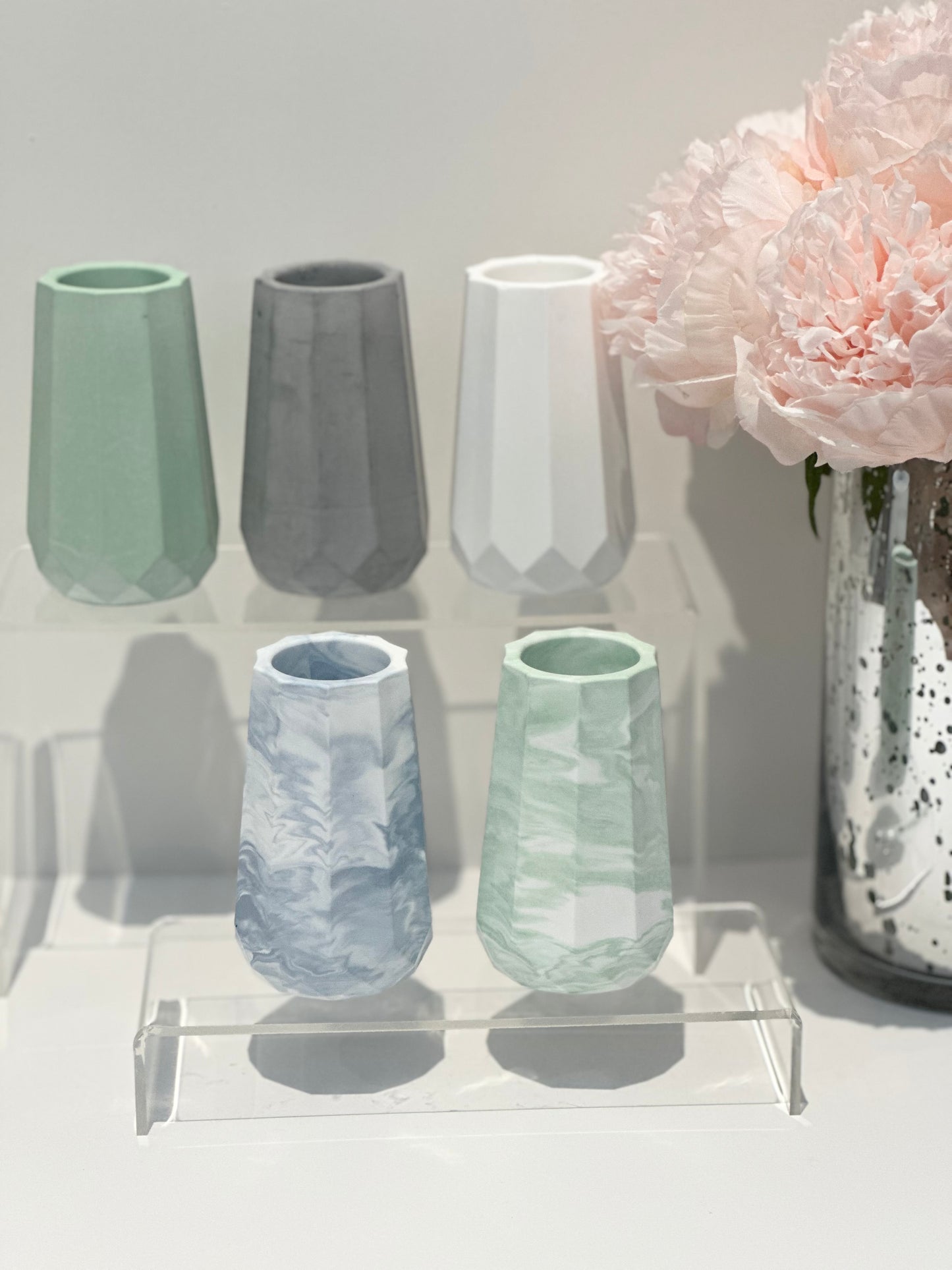 THE ALEXIS VASE