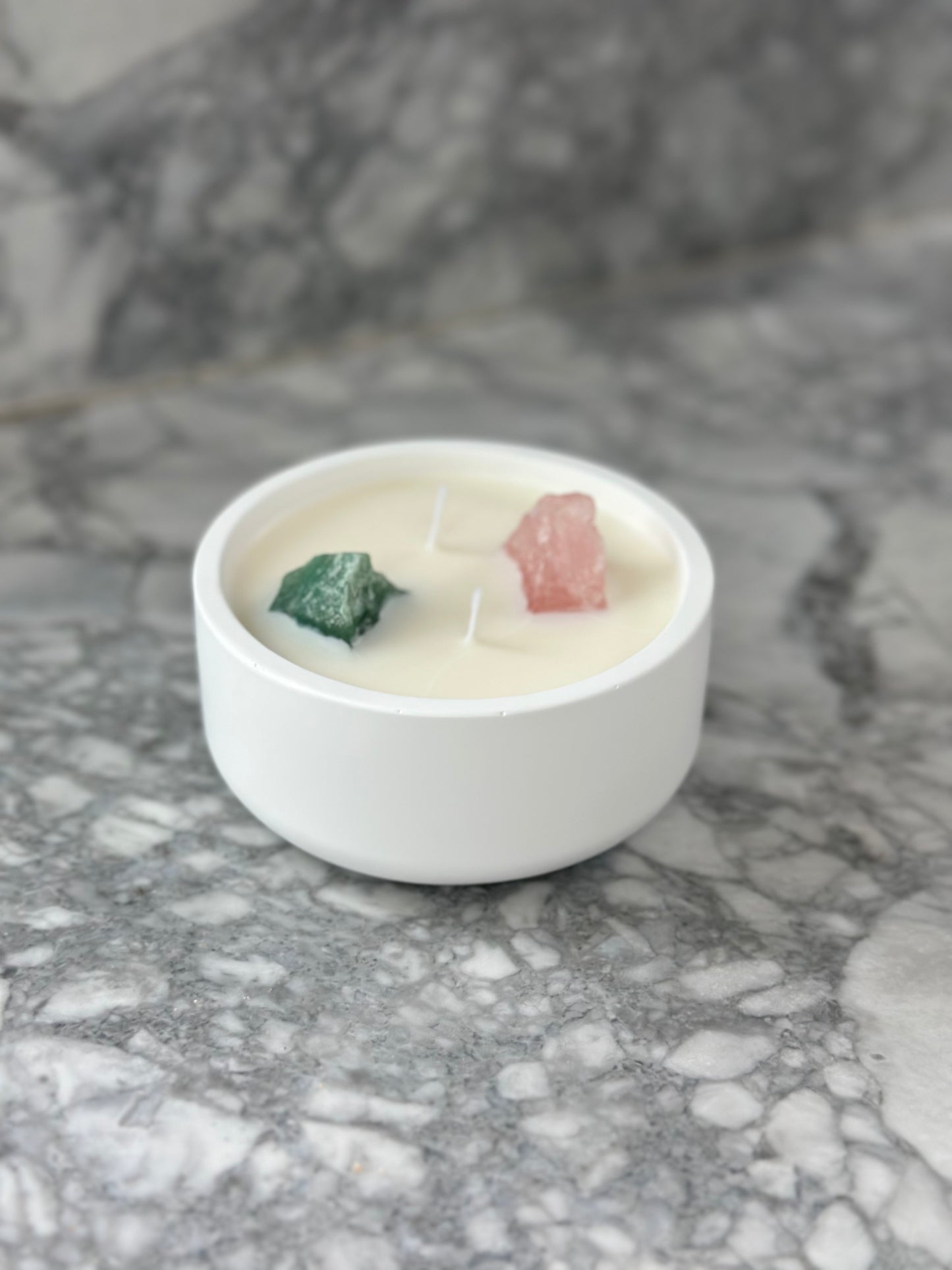 THE MIA CANDLE