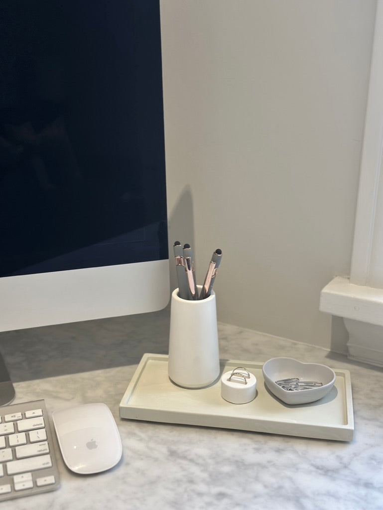The Elegant Essentials Set
