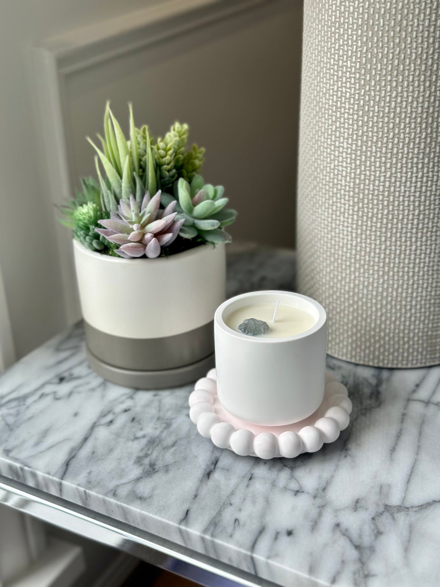 THE MIA CANDLE