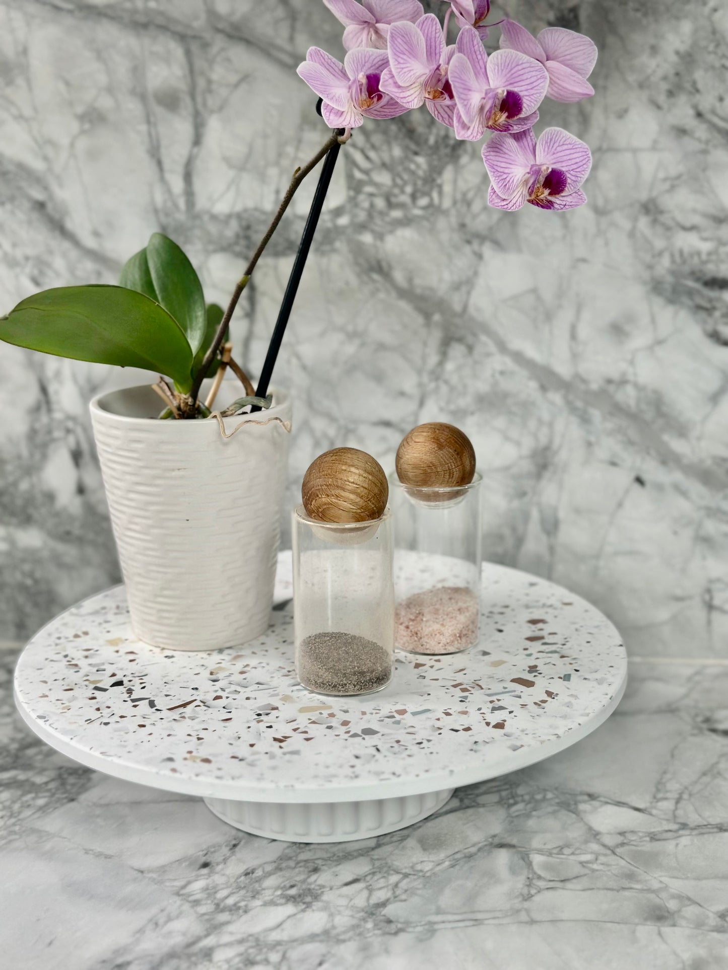 THE SHEENA SWIVEL TRAY