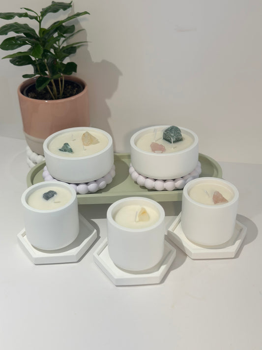THE MIA CANDLE