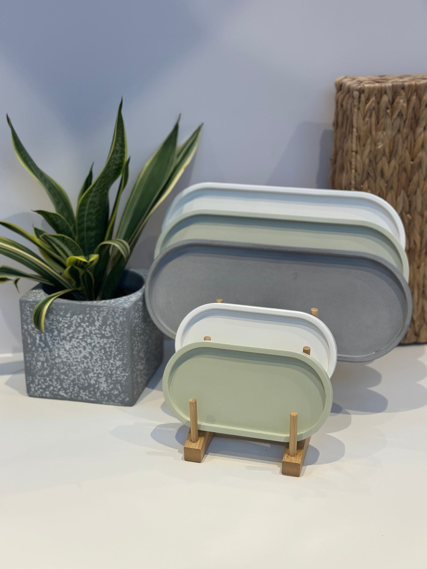 THE LAUREN TRAY