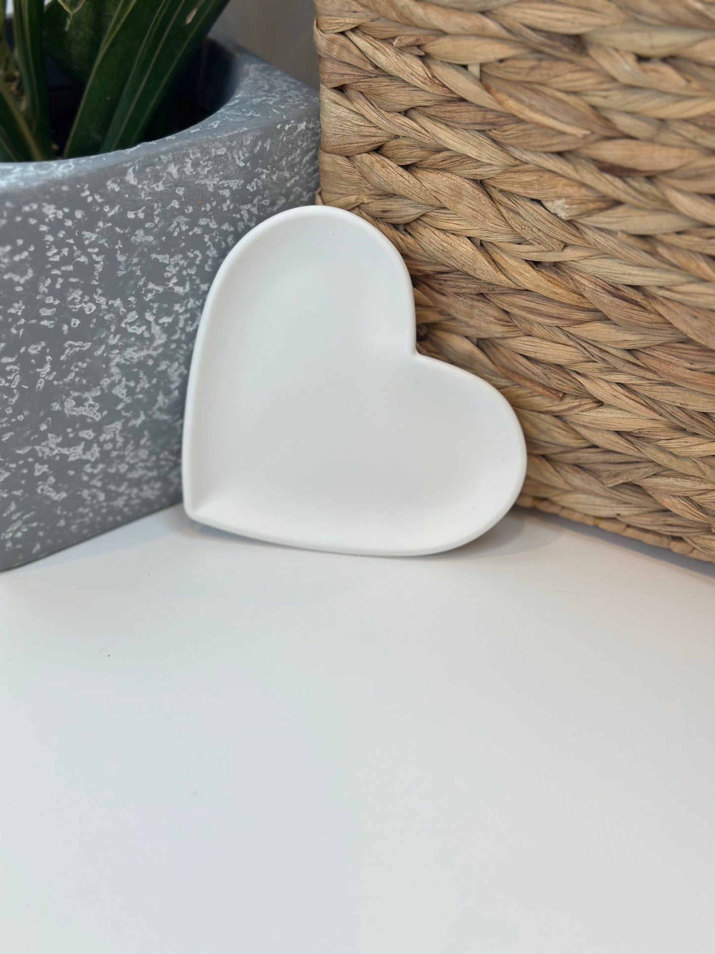 THE CHLOE TRAY