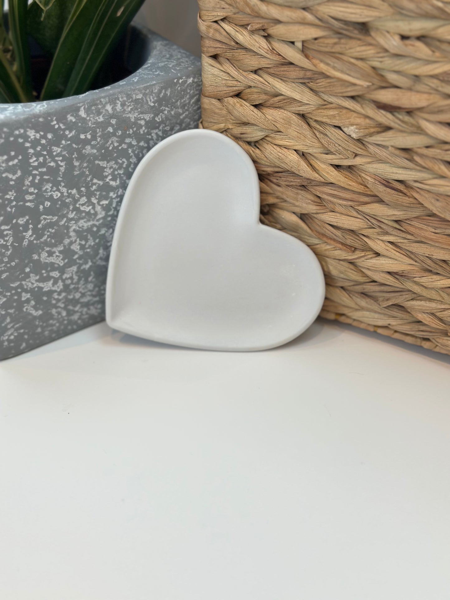 THE CHLOE TRAY