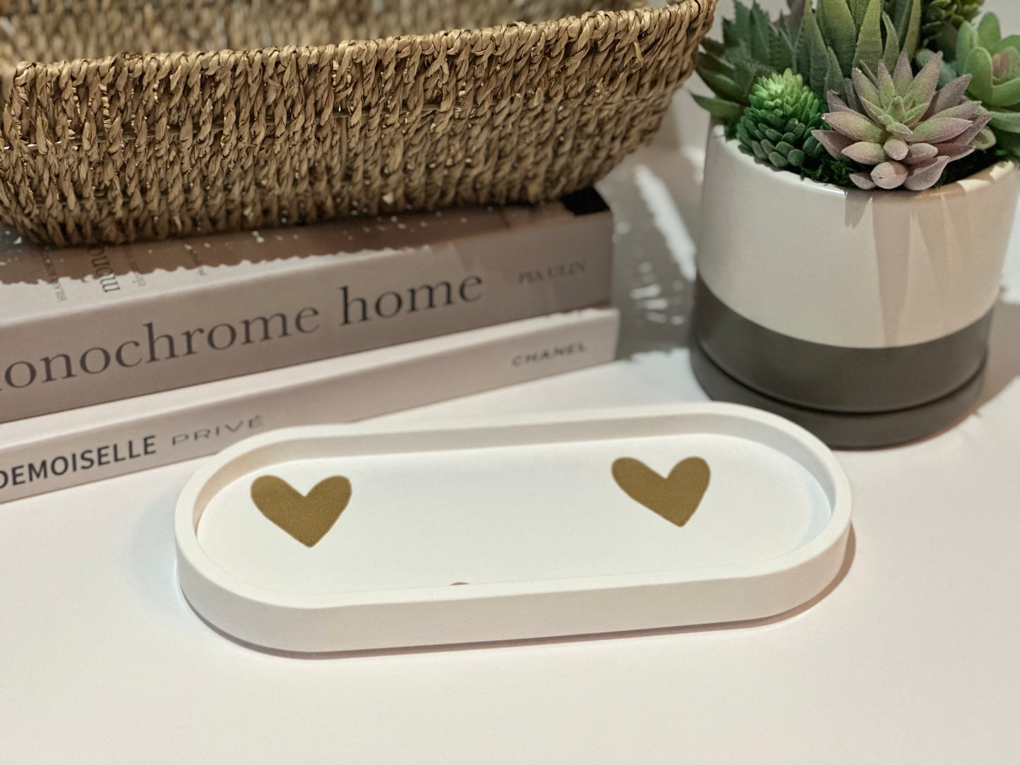 THE LAUREN TRAY