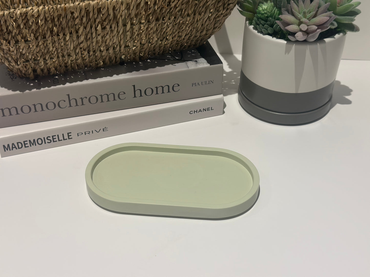 THE LAUREN TRAY