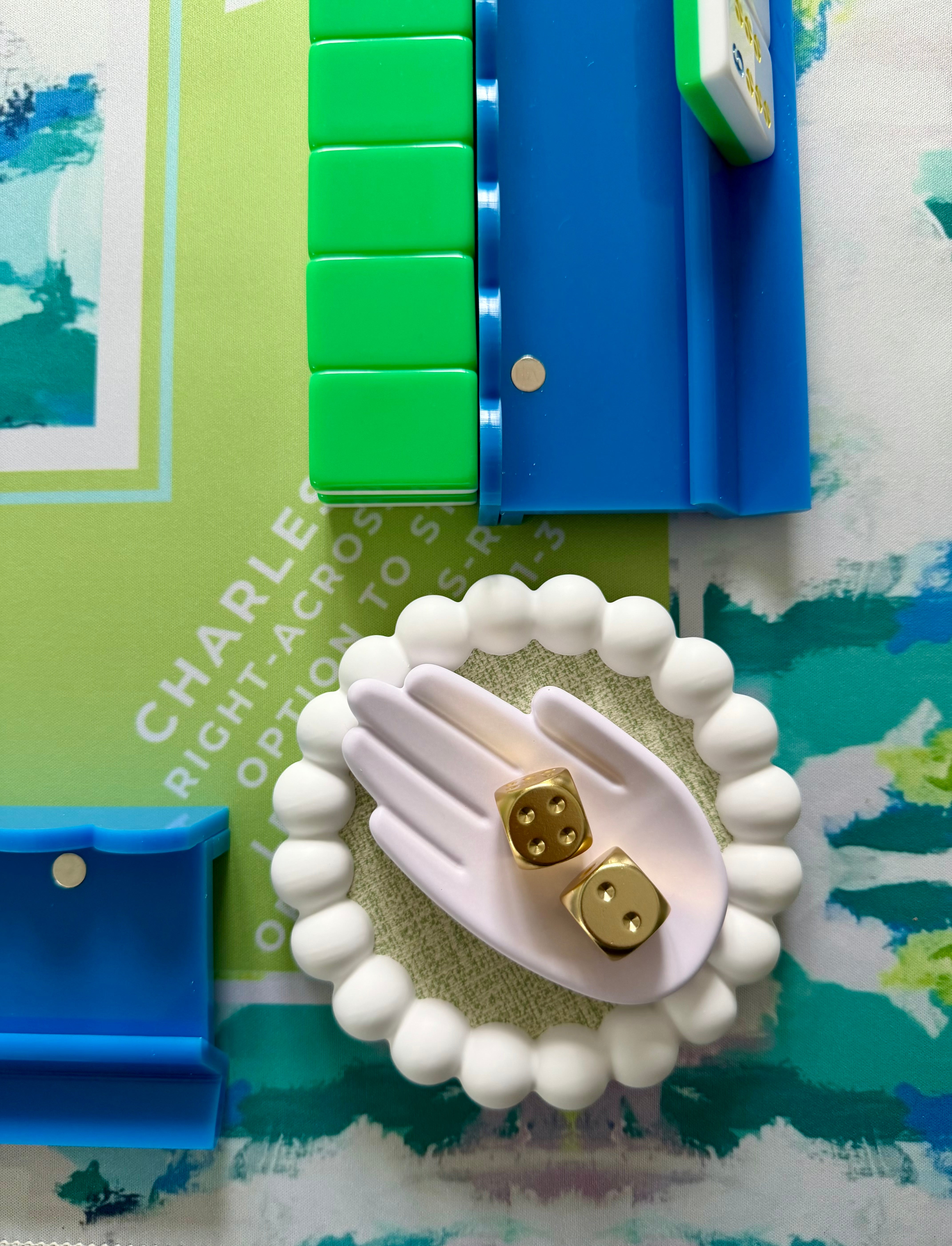 THE NICOLE DISH – Color & Pour