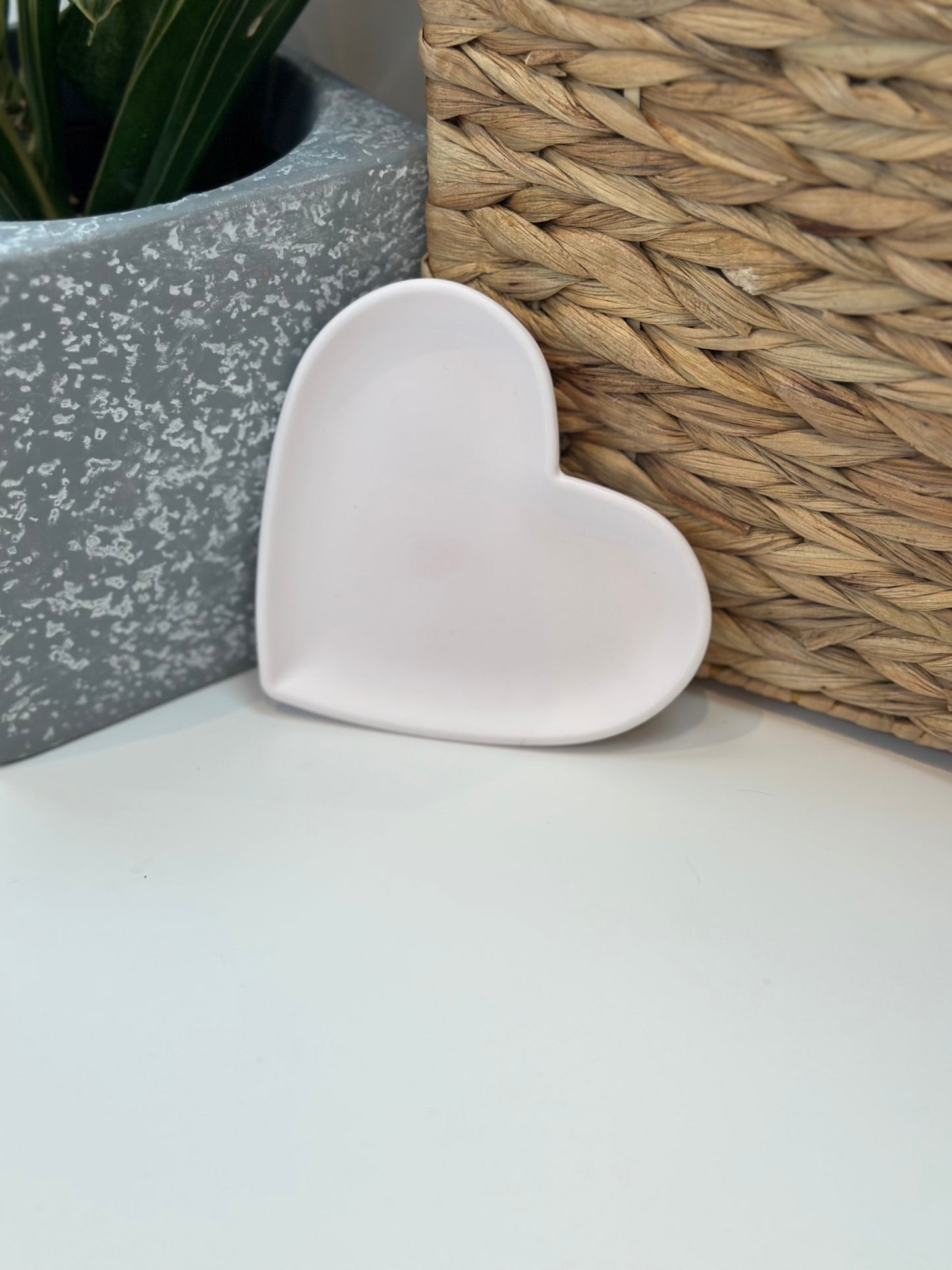 THE CHLOE TRAY